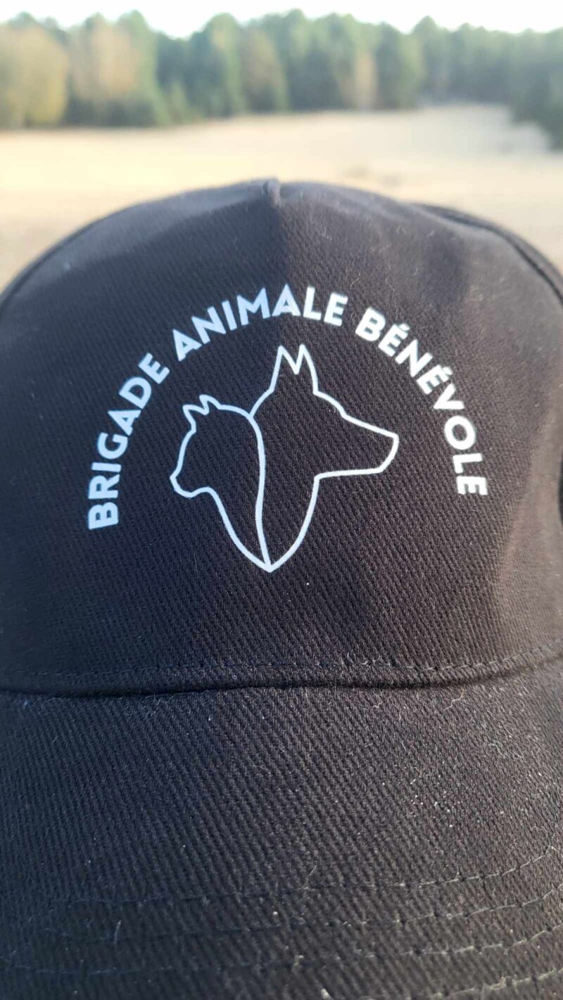 casquette Brigade animale bénévole gros plan