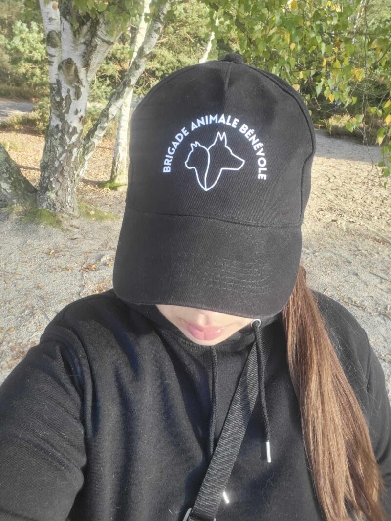 casquette Brigade animale bénévole sur modèle